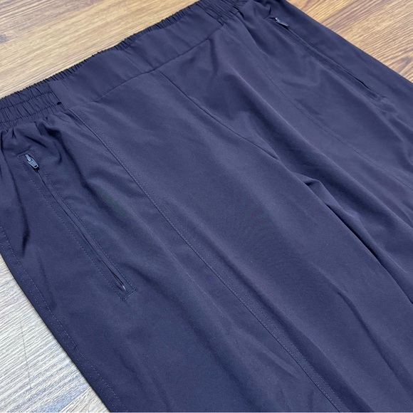 Old Navy sz M athletic pants - Picture 7 of 7